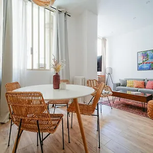 https://la-fayette-design-canal-saint-martin-apartment.fr-paris.fr